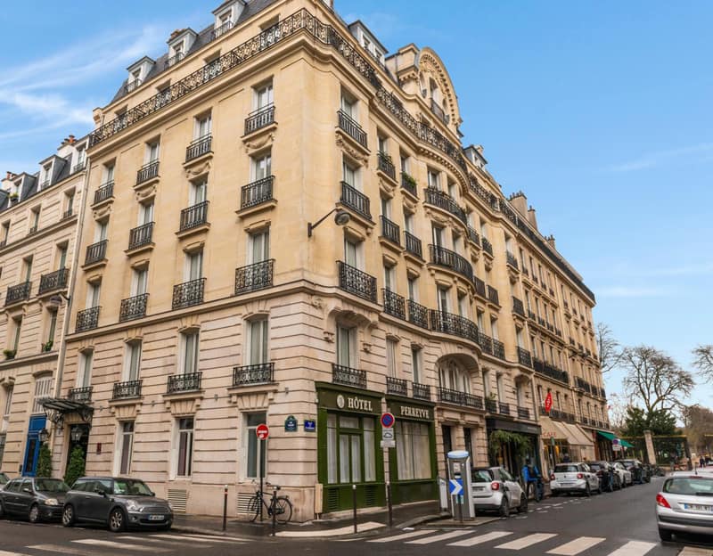 Hôtel Saint-Louis - Jardin du Luxembourg — building