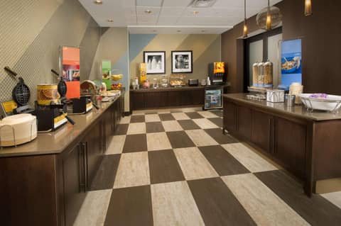 Hampton Inn & Suites San Antonio-Downtown/Market Square — photo 4
