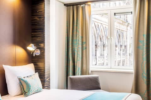 Motel One Edinburgh-Princes — photo 4