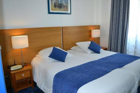 Saint Ferréol — hotel room