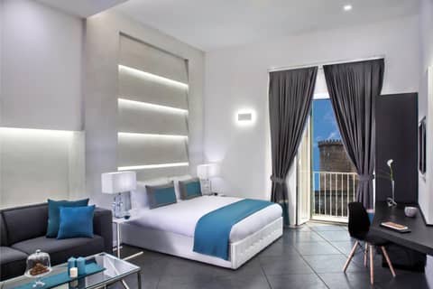 Carten — hotel room