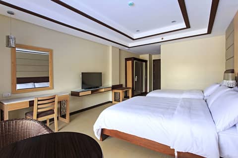 Cebu Westown Lagoon - South Wing — photo 4