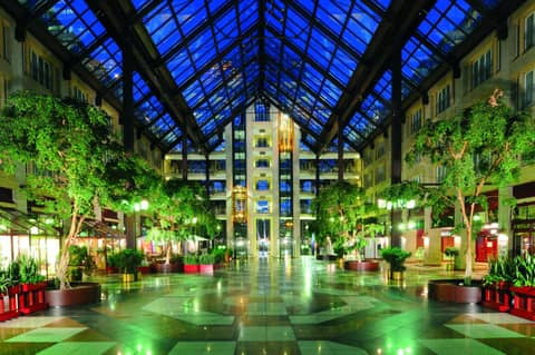 Maritim Hotel Köln — recepcion & lobby