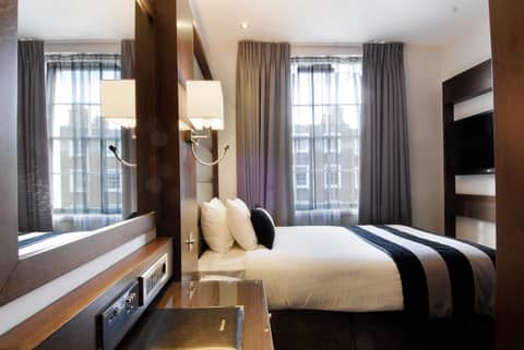 Park Avenue Baker Street — hotel room