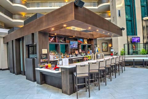 Embassy Suites by Hilton Indianapolis North — photo 3