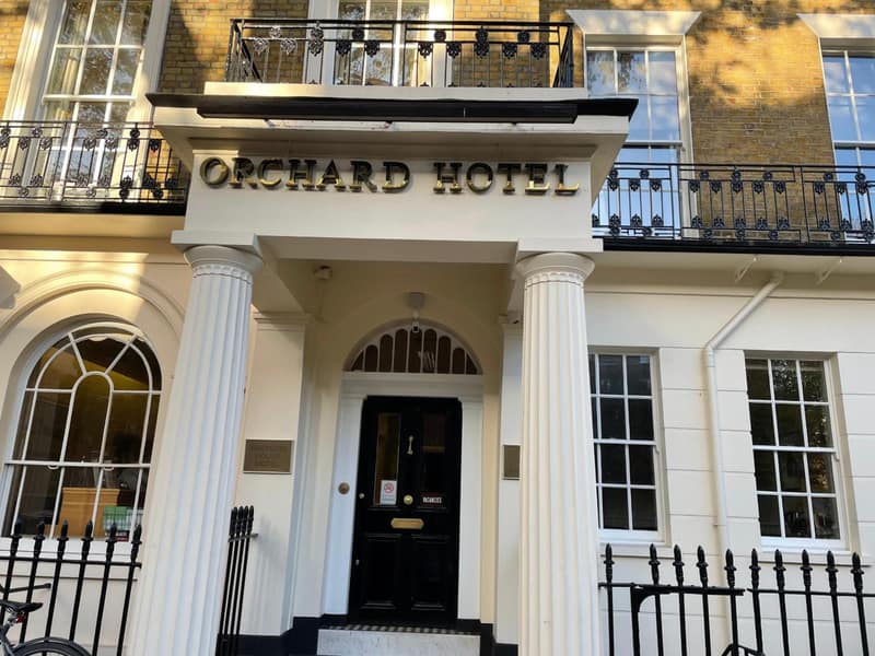 Orchard Hotel — building