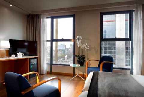 Exe Plaza — hotel room