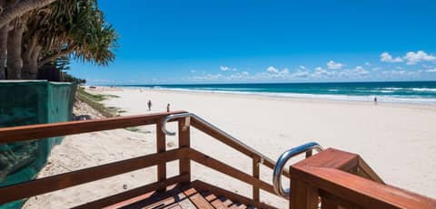 Pacific Views Resort — photo 7