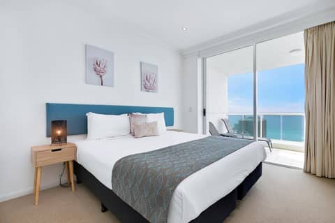 Pacific Views Resort — photo 9