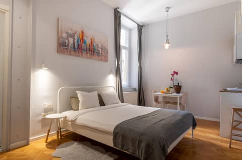 Doma Zagreb Aparthotel — bedroom