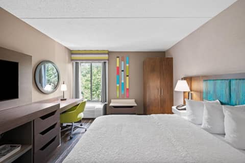Hampton Inn Cleveland-Westlake — photo 2