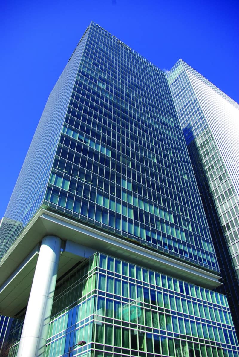 Four Seasons Hotel Tokyo at Marunouchi — building