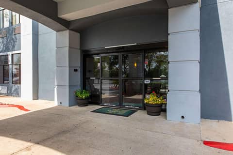 Quality Suites Austin South Street Elmo District — photo 8
