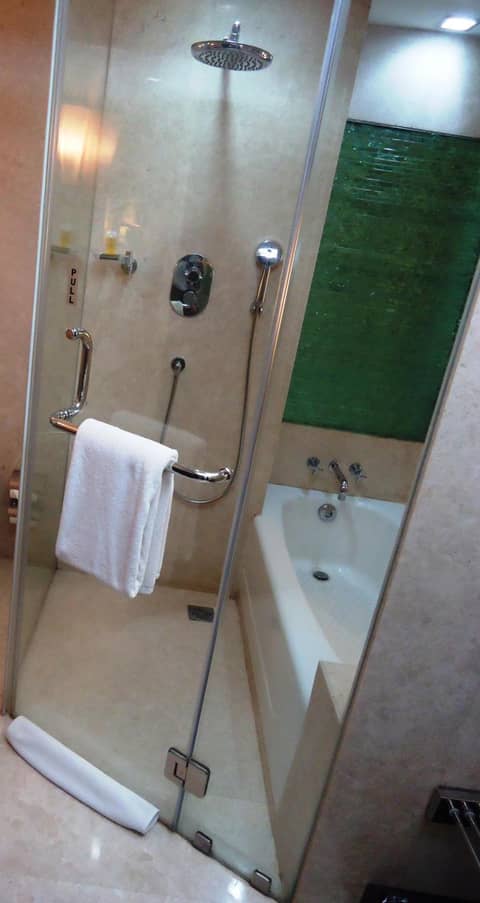 Radisson Blu Atria Bengaluru — photo 8