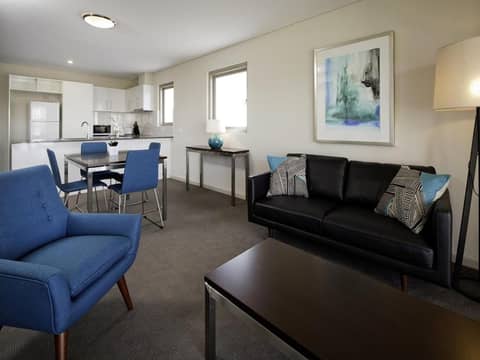 Baileys Serviced Apartments — photo 9
