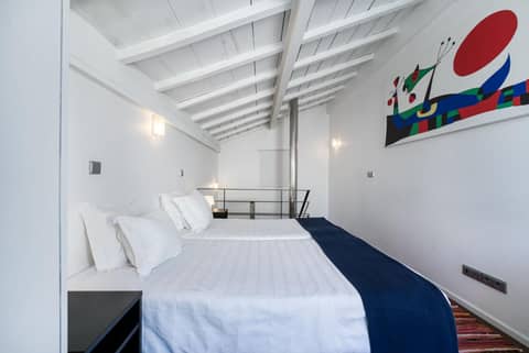 Fine Arts Studios by Olala Homes — hotel room