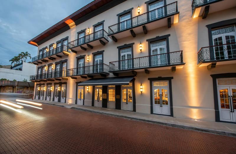 Hotel La Compañía Casco Antiguo — building