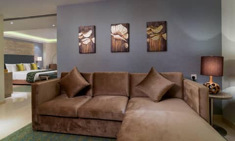 Centara Muscat Hotel Oman — hotel room