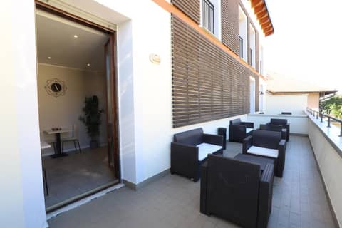 Golden Milano Hotel — balance & terrace