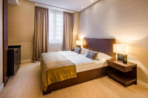 Hotel Residence — bedroom