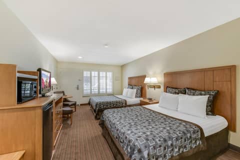 Anaheim Desert Inn & Suites — photo 4