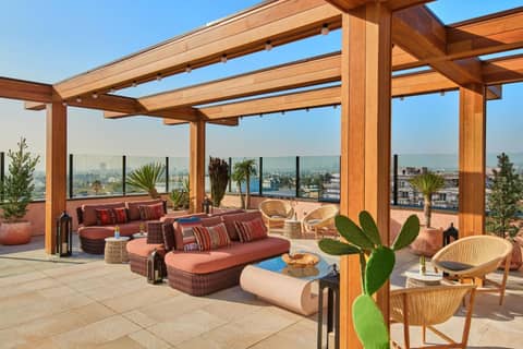 HOLLYWOOD VOLUME, a Tribute Portfolio Hotel — roof