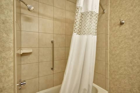 Hampton Inn Charleston-Historic District — photo 9
