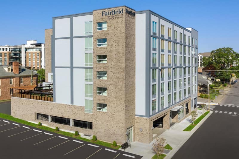 Fairfield Inn & Suites Nashville Near Vanderbilt — building