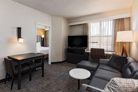 Residence Inn Louisville Downtown — hotel room