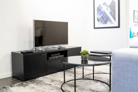 Opera Apartments South Brisbane — hotel room
