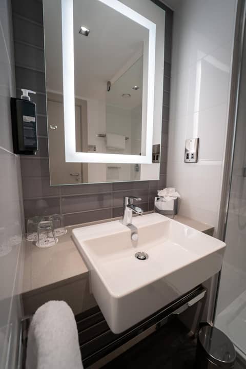 Clayton Hotel Glasgow City — photo 4