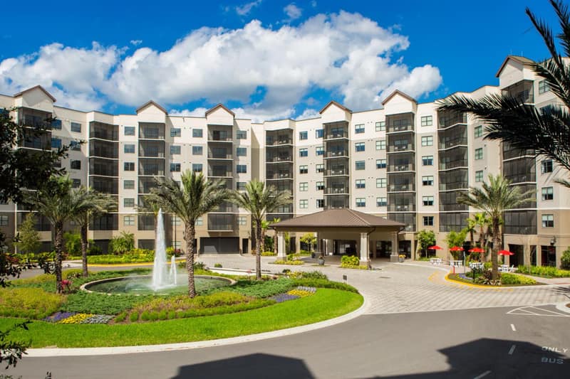 The Grove Resort & Water Park Orlando — building