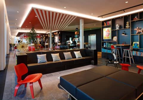 citizenM Copenhagen Radhuspladsen — photo 6