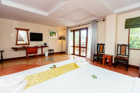 Anyavee Aonang Bay — hotel room