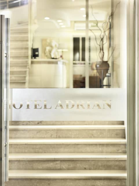 Adrian Hotel — photo 2