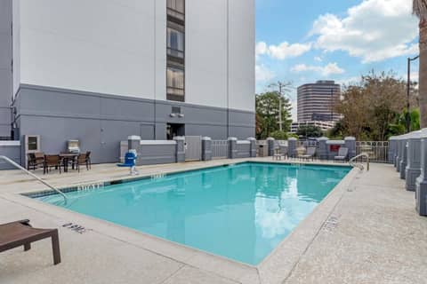 The IAH Houston Hotel — photo 5