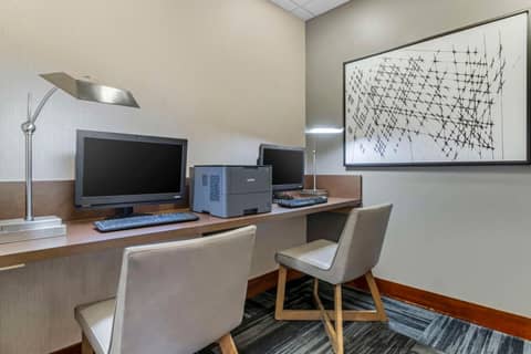 The IAH Houston Hotel — photo 6