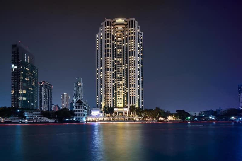 The Peninsula Bangkok — building