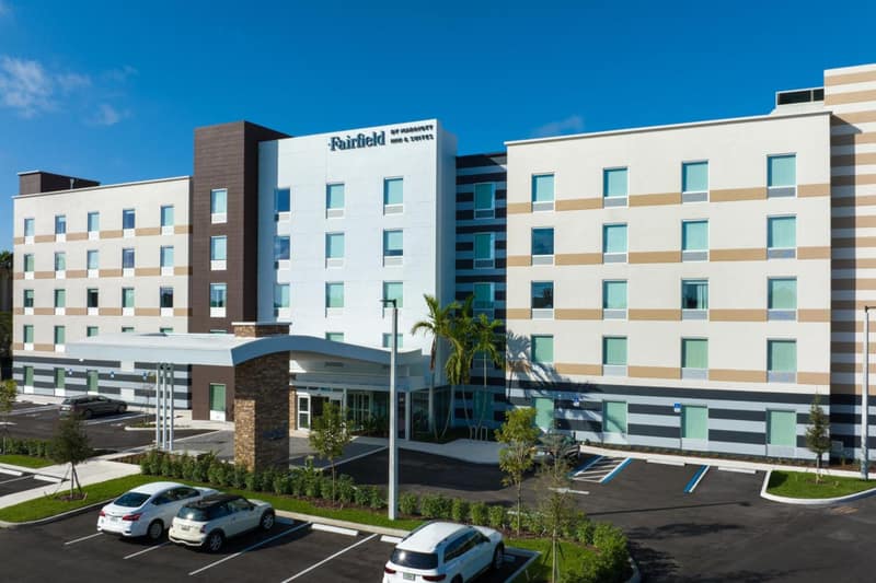 Fairfield by Marriott Inn & Suites West Palm Beach — building