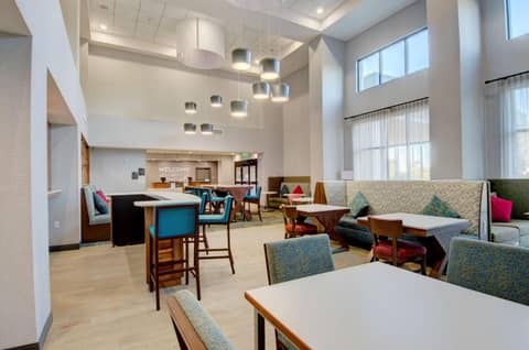 Hampton Inn & Suites Portland West — photo 6