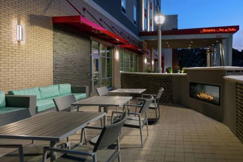 Hampton Inn & Suites Atlanta Buckhead Place — photo 5