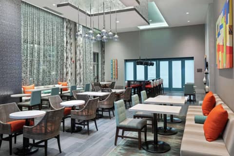 Hampton Inn & Suites Atlanta Buckhead Place — photo 6