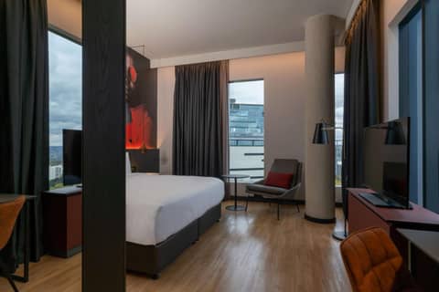 Radisson RED Hotel Johannesburg Rosebank — photo 5