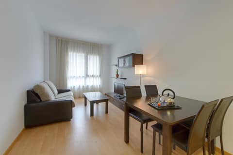Madrid Airport Suites Affiliated by Meliá — hotel room