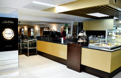 JetPark Auckland Airport Hotel — photo 6