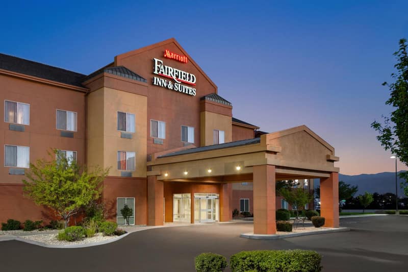 Fairfield Inn & Suites by Marriott Reno Sparks — building