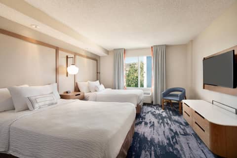 Fairfield Inn & Suites by Marriott Reno Sparks — hotel room
