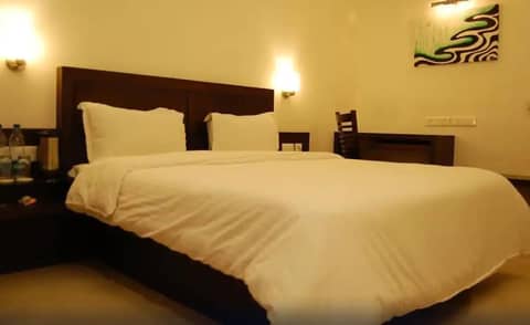 Hotel Taj Resorts — hotel room
