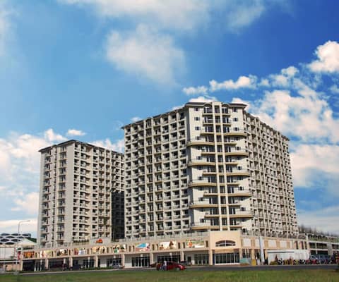 Solemare Parksuites Condo R Us — photo 2