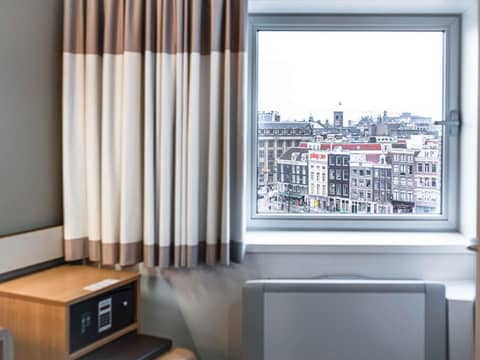 ibis Amsterdam Centre — photo 9